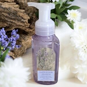 Bath and Body Works LAVENDER CLOUD Gentle Foaming Hand Soap